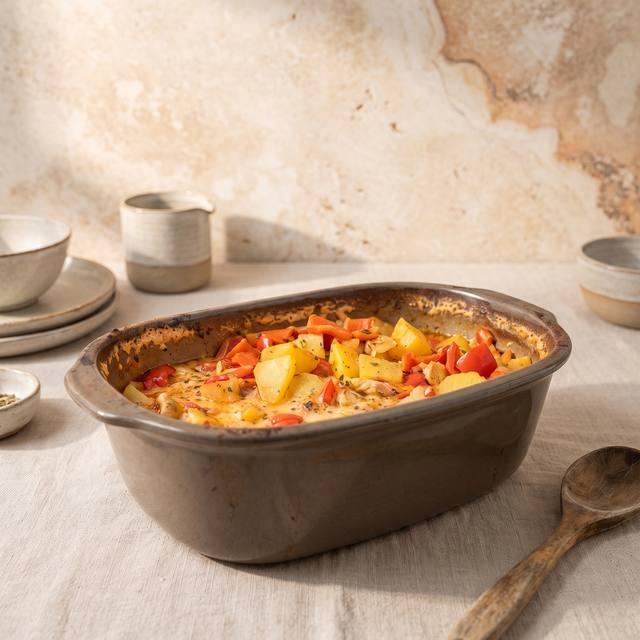 Cremige Hähnchen-Gyrossuppe mit Kartoffeln und Paprika im Ofenmeister – Pampered Chef® Rezept